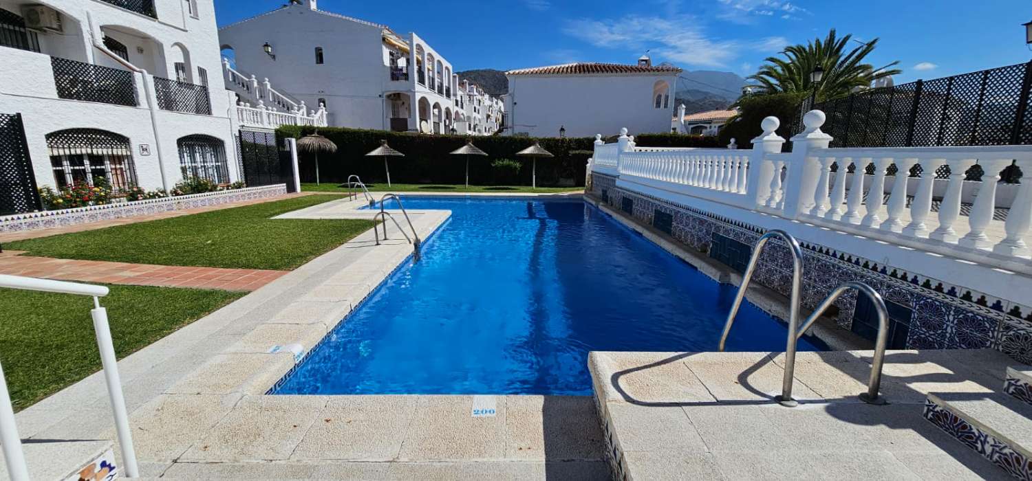 Semi-detached house in gated community in Nerja