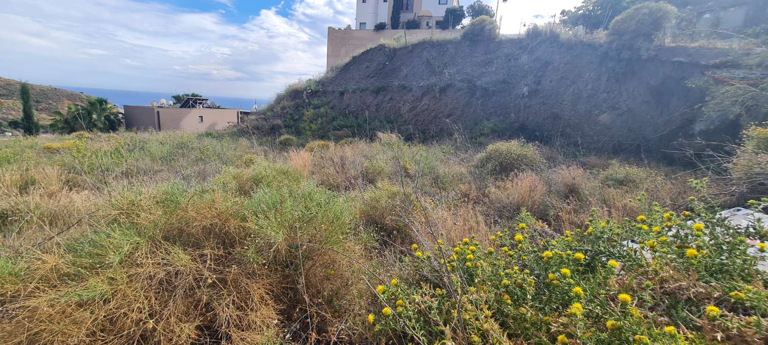 Parcela urbana 1050 m² en el Peñoncillo - Torrox