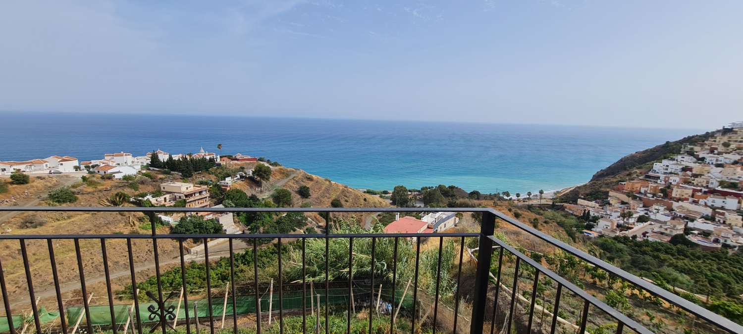 Villa con increíbles vistas con cortijo y terreno