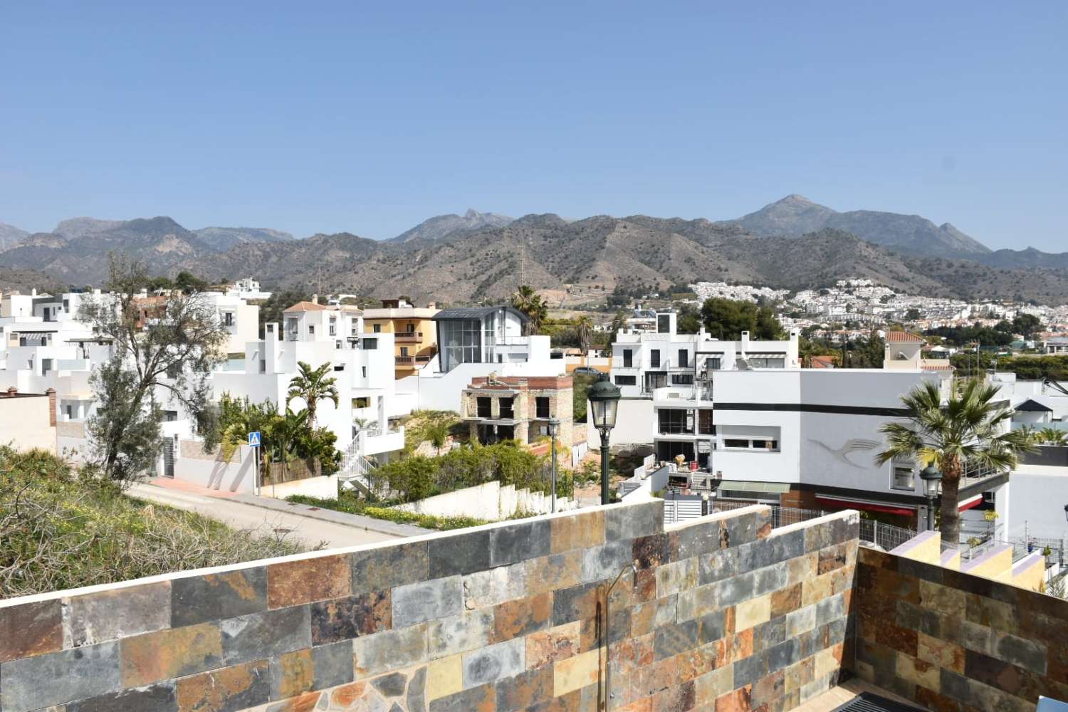 Villa à La Exótica (Nerja) avec jardin, piscine et vues